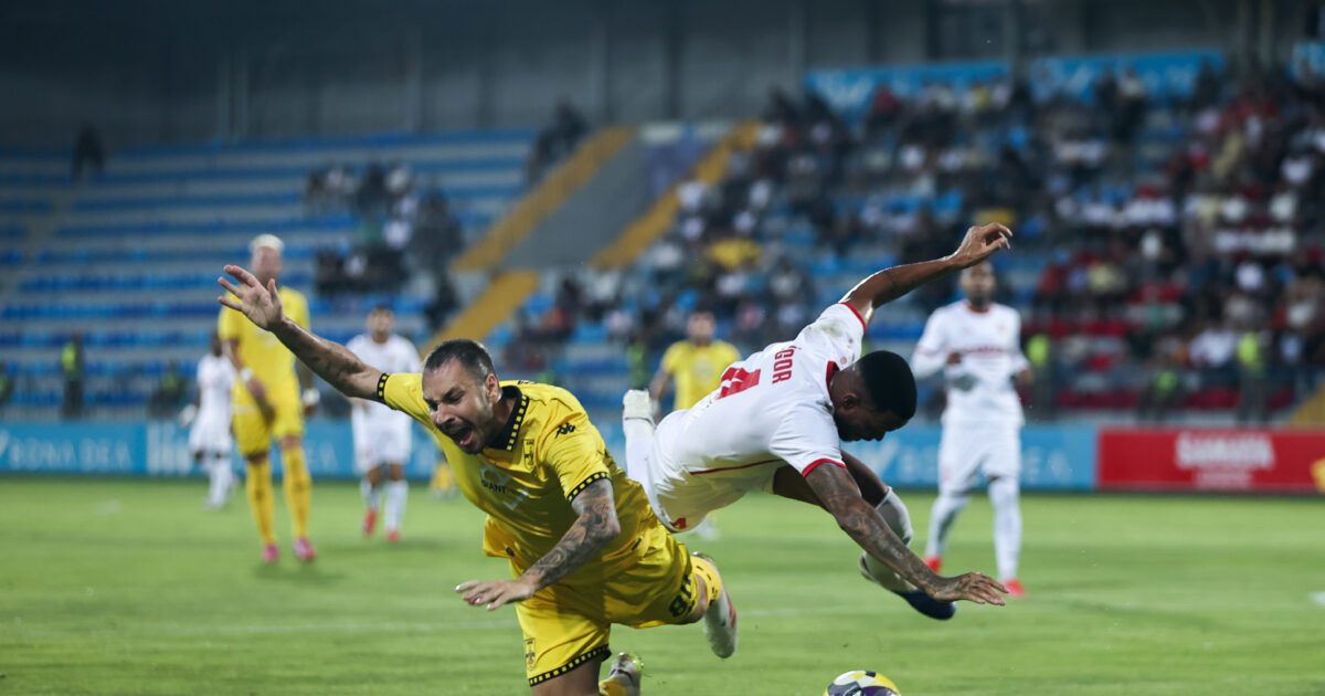 Araz – Aris 2-1: “Blackout” and defeat with a subversion for Thessaloniki in the Conference League
