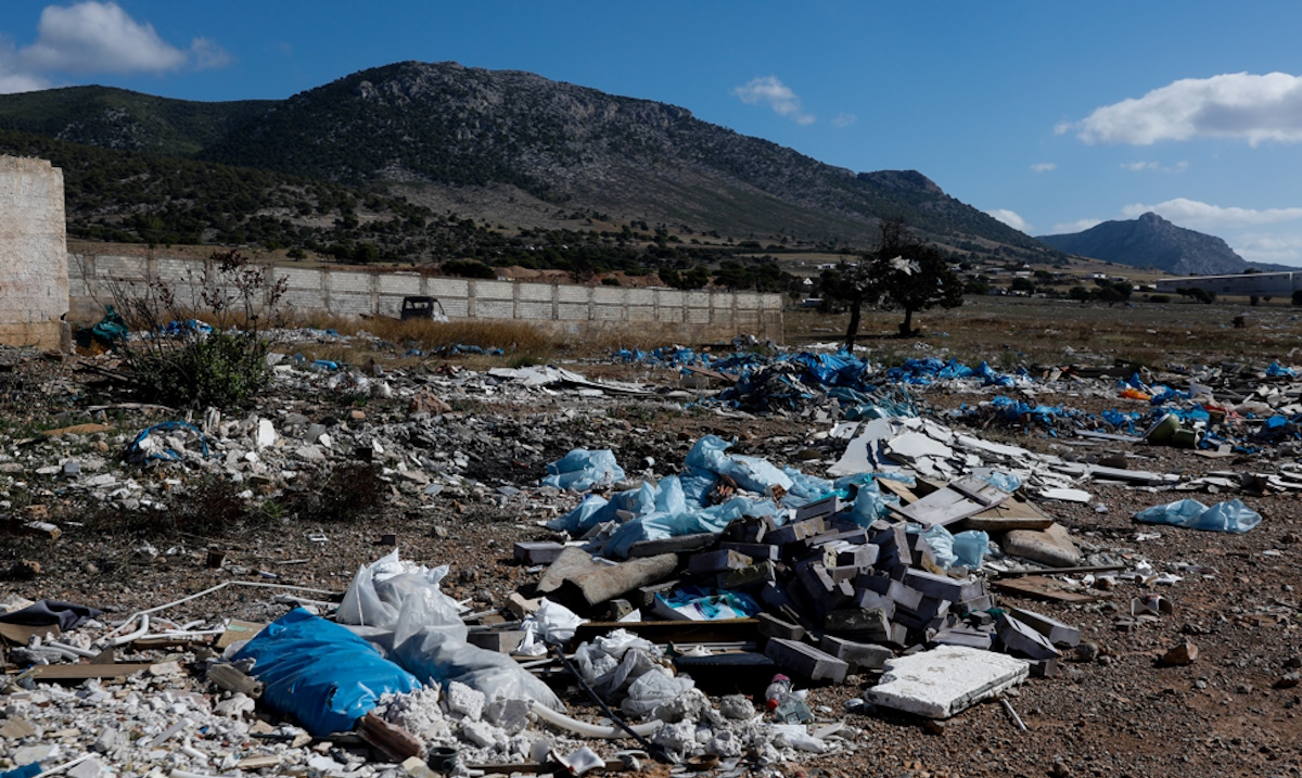 Μπάζα