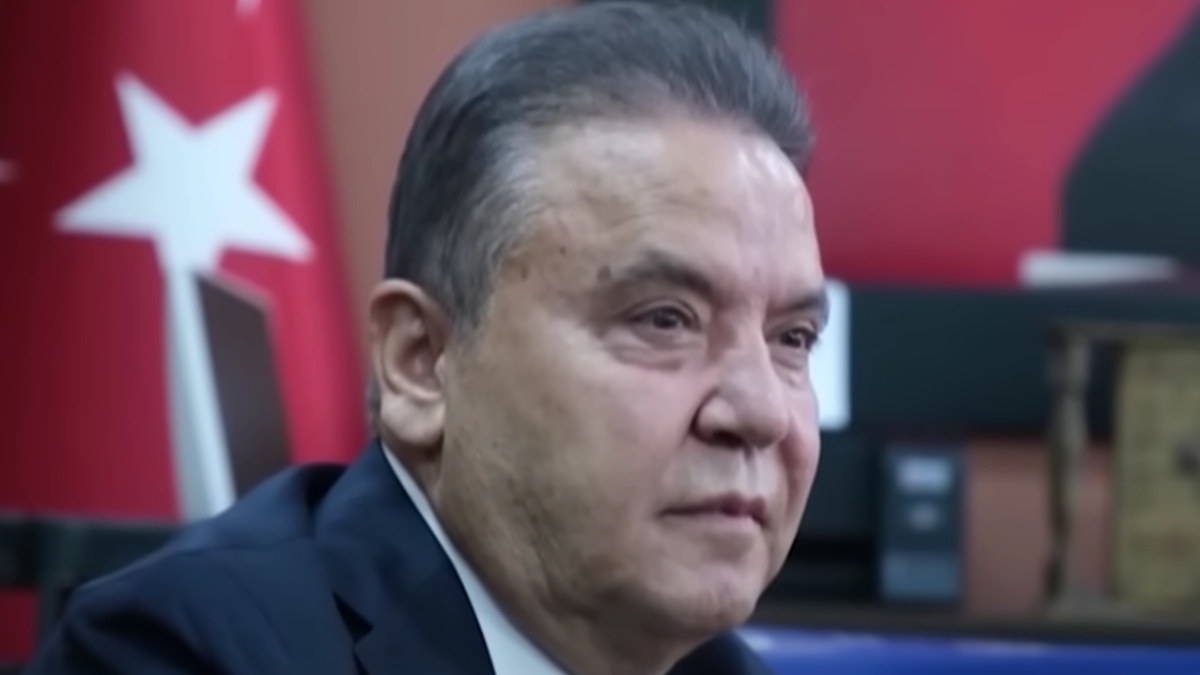 Μουχιτίν Μποτσέκ