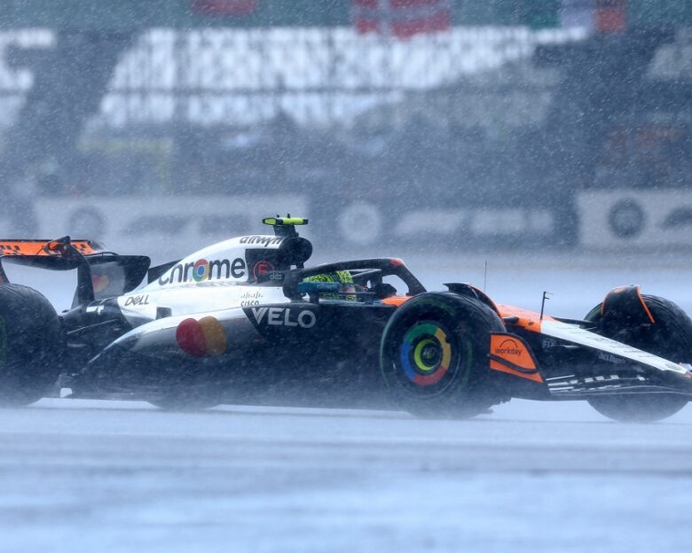 Formula 1: Πρώτη Νίκη Norris και McLaren σε Grand Prix με βροχή και ήλιο στο Σίλβερστοουν