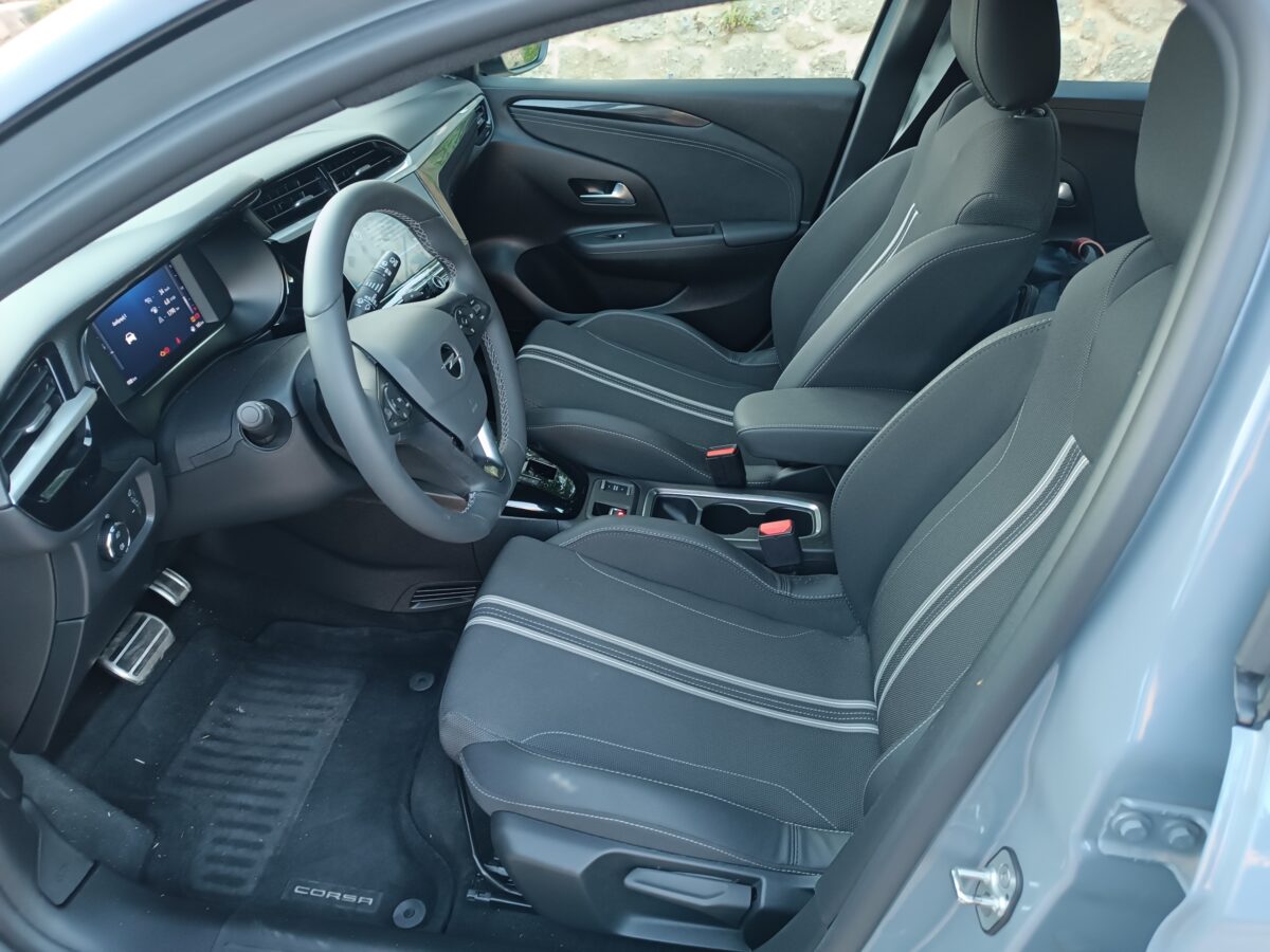 opel-corsa-hybrid-145hp