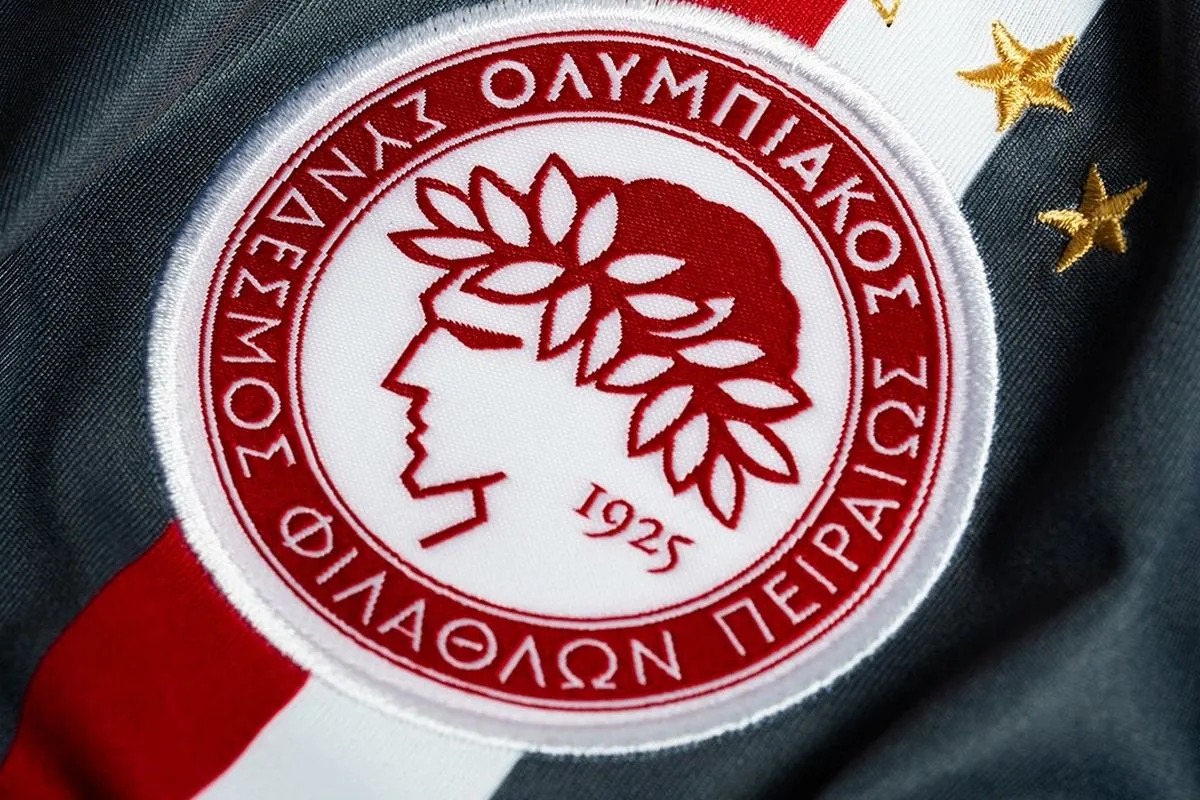 Ο Ολυμπιακός αποκάλυψε την τρίτη της εμφάνιση για τη φετινή σεζόν