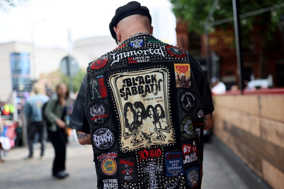 Fan των Black Sabbath στην κηδεία του Ozzy Osbourne