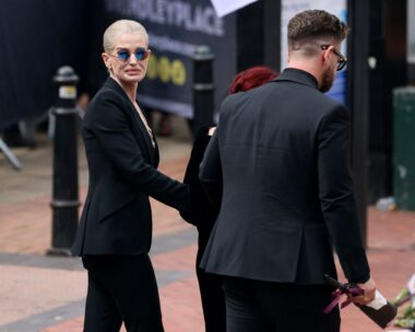 Η Kelly Osbourne στην κηδεία του πατέρα της, Ozzy Osbourne
