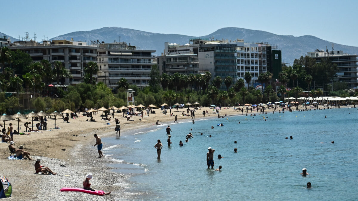 H παραλία Εδέμ στο Παλαιό Φάληρο