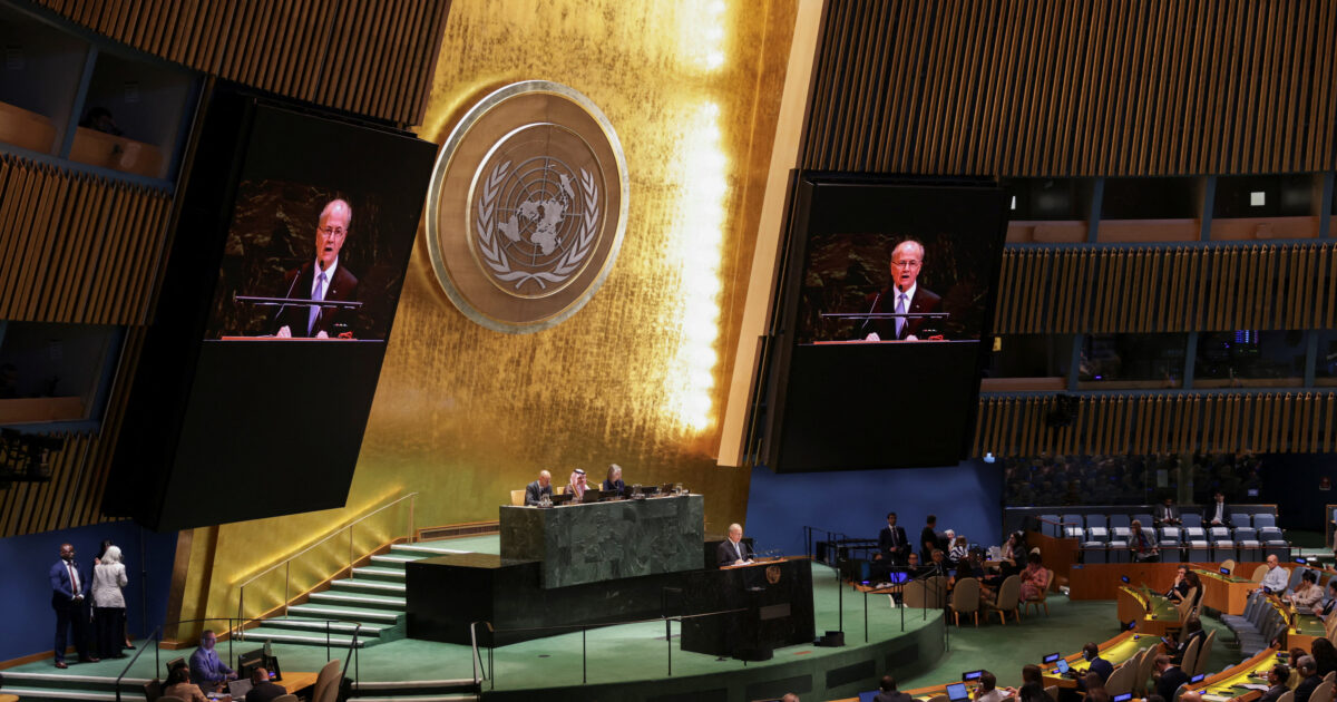 What does Palestine recognize from France, England and Canada