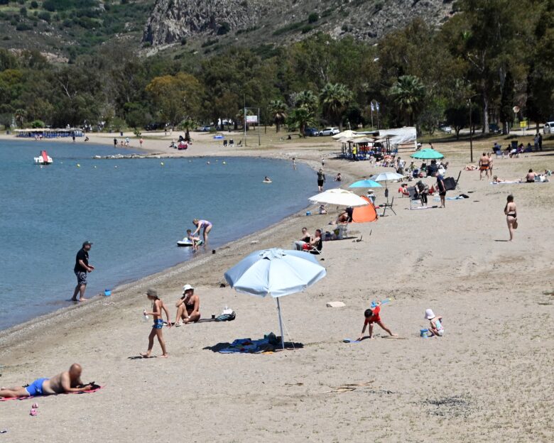Καιρός: Έρχεται καύσωνας διαρκείας από την Κυριακή – Στους 43 βαθμούς Κελσίου η θερμοκρασία