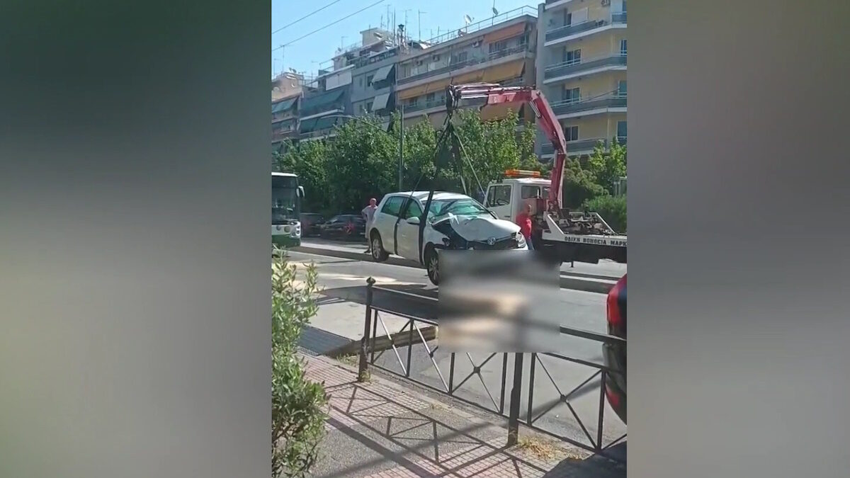 Το αυτοκίνητο που συγκρούστηκε με το λεωφορείο στα Πατήσια