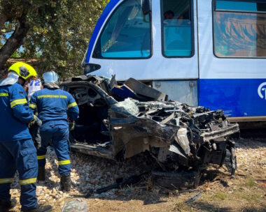 [379250] ΣΥΓΚΡΟΥΣΗ ΤΡΕΝΟΥ ΜΕ ΙΧ ΑΥΤΟΚΙΝΗΤΟ ΣΤΗΝ ΠΑΤΡΑ