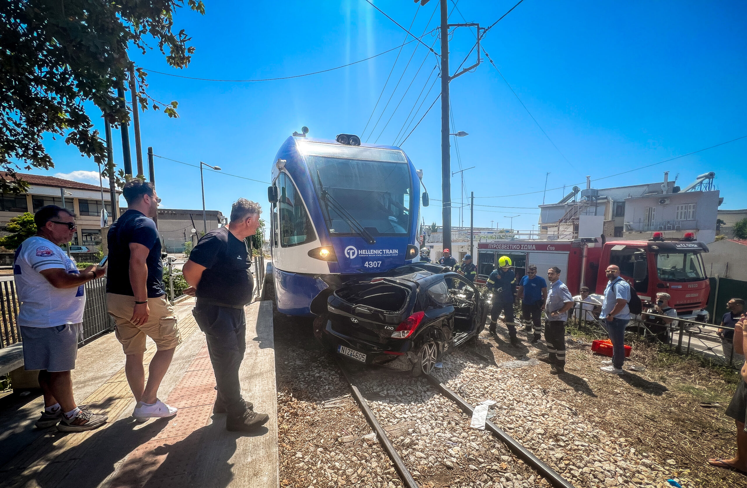 [379250] ΣΥΓΚΡΟΥΣΗ ΤΡΕΝΟΥ ΜΕ ΙΧ ΑΥΤΟΚΙΝΗΤΟ ΣΤΗΝ ΠΑΤΡΑ
