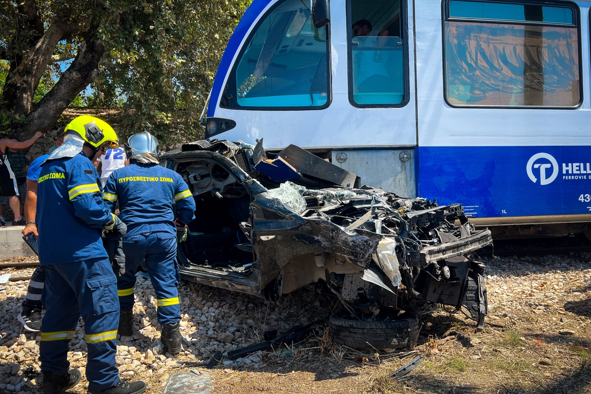 [379250] ΣΥΓΚΡΟΥΣΗ ΤΡΕΝΟΥ ΜΕ ΙΧ ΑΥΤΟΚΙΝΗΤΟ ΣΤΗΝ ΠΑΤΡΑ