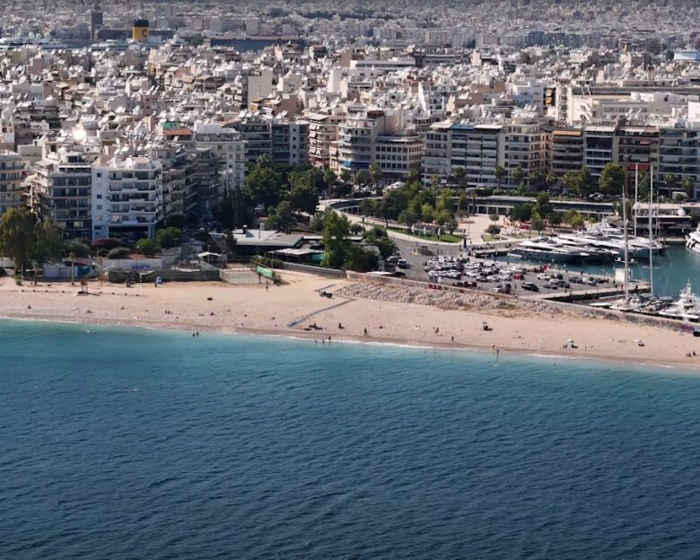 «Διακοπές με το Μετρό και μόλις 1,20 ευρώ»: Ο Πειραιάς αποκαλύπτει τις μυστικές του παραλίες