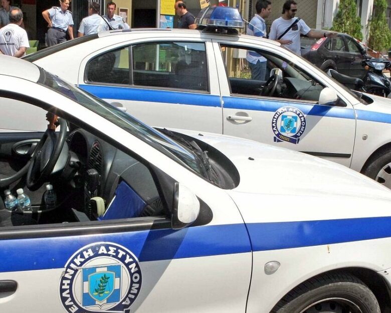 Μέγαρα: 37χρονος μαχαίρωσε τη μητέρα του, την αδελφή του και τον θείο του – Είχε νοσηλευτεί σε ψυχιατρική κλινική