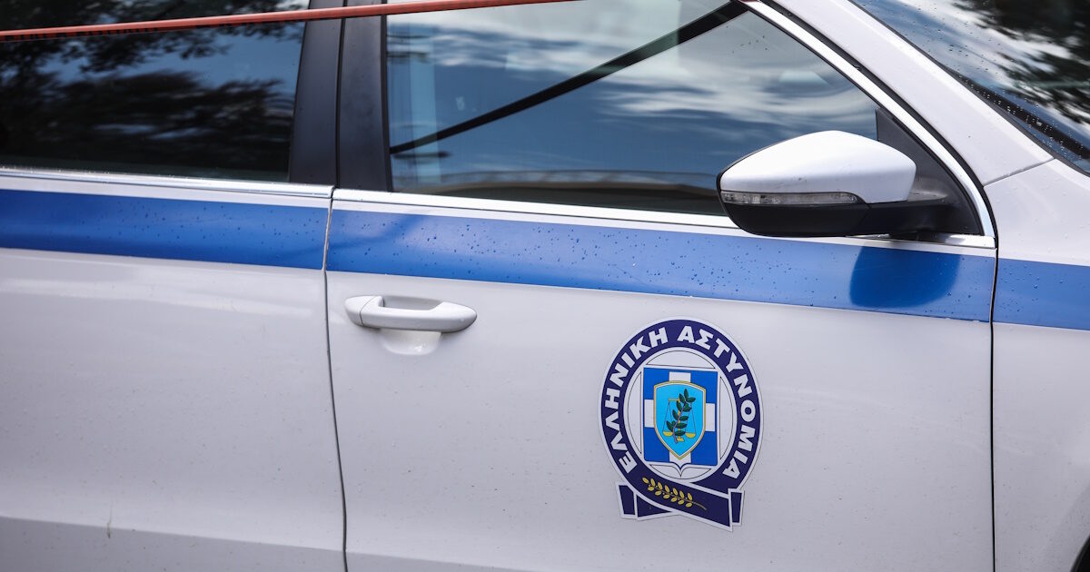 Εκρήξεις σε πολυκατοικίες σε Δάφνη και Άγιο Δημήτριο: Οπαδικά κίνητρα «βλέπει» το ελληνικό FBI