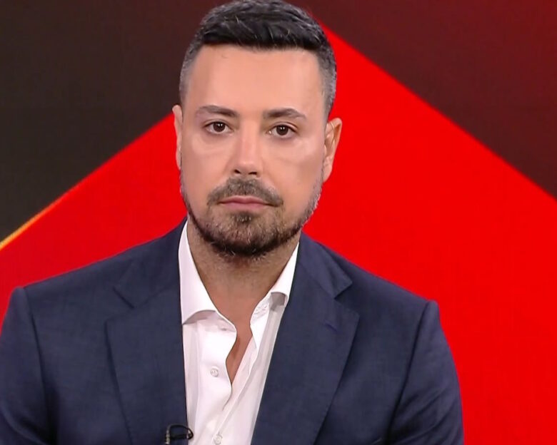 Αποχαιρέτησε ο Πέτρος Κουσουλός το Open: «Κλείνει ένας κύκλος» – Όσα είπε στο φινάλε της εκπομπής του