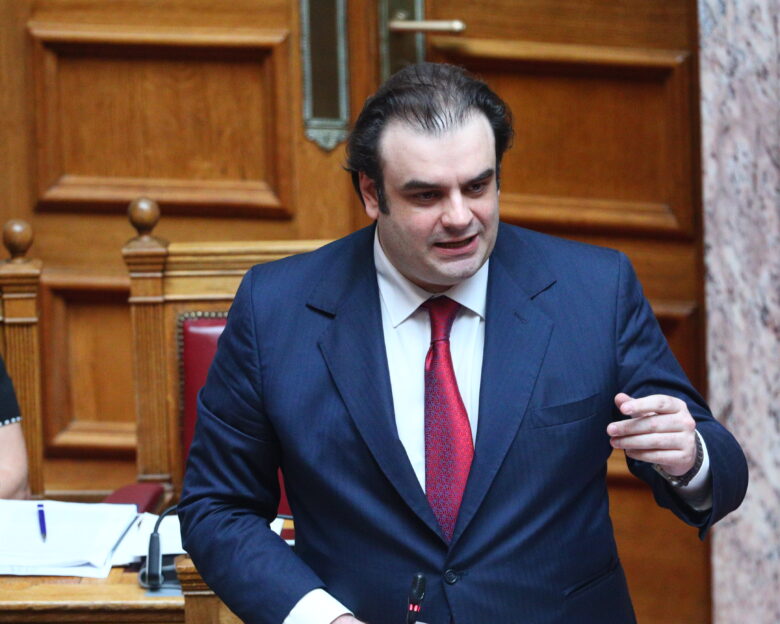 Πιερρακάκης: Ψηφιοποιούμε τα τελωνεία και εντείνουμε την προσπάθεια για την καταπολέμηση της φοροδιαφυγής