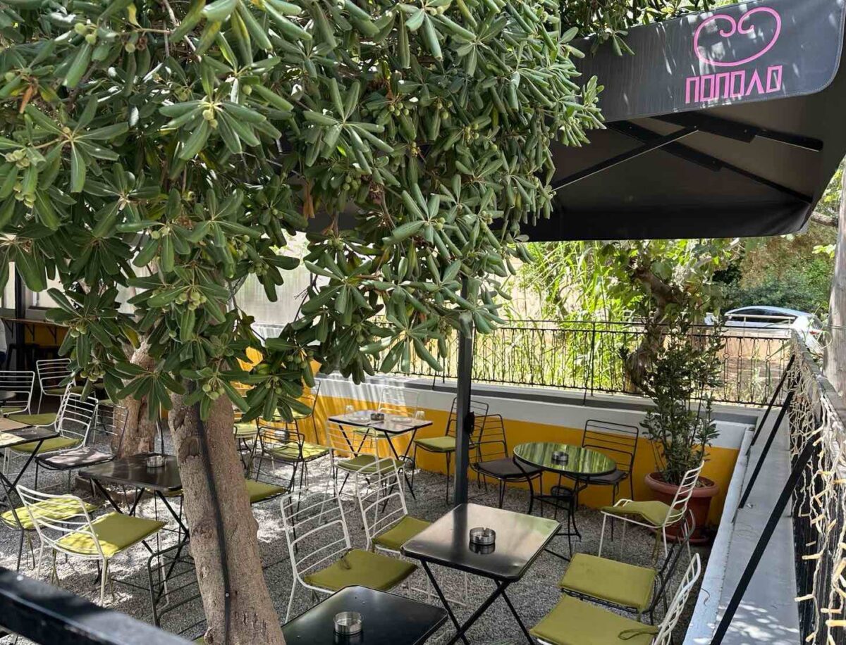 Πόπολο: Στο νέο brunch spot της Αθήνας σερβίρουν αυγά και σε ποτήρι