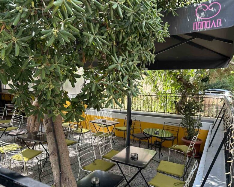 Πόπολο: Στο νέο brunch spot της Αθήνας σερβίρουν αυγά και σε ποτήρι