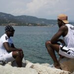 Γύριζαν ταινία πορνό στην Μακεδονία και συνέλαβαν τους Αφρικανούς πρωταγωνιστές για μικροπωλητές