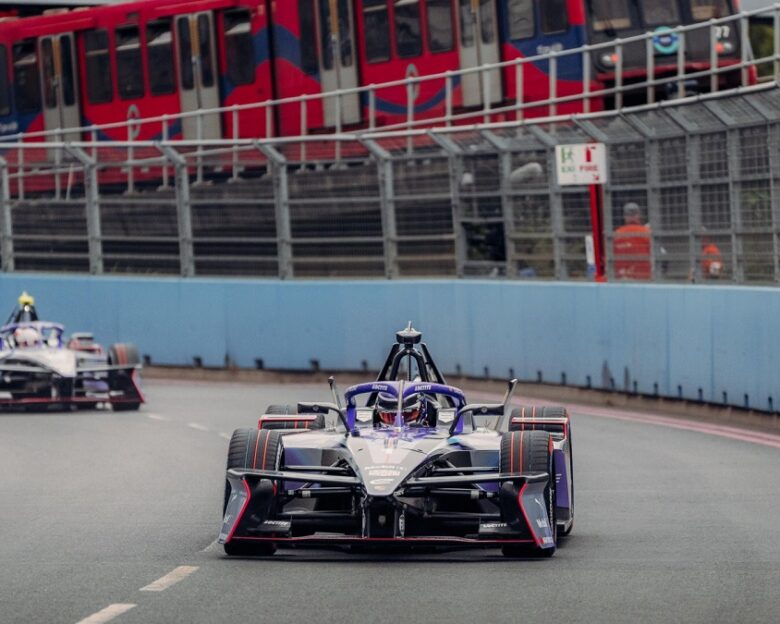 Formula E: Η Porsche πήρε τους τίτλους σε ομάδες και κατασκευαστές