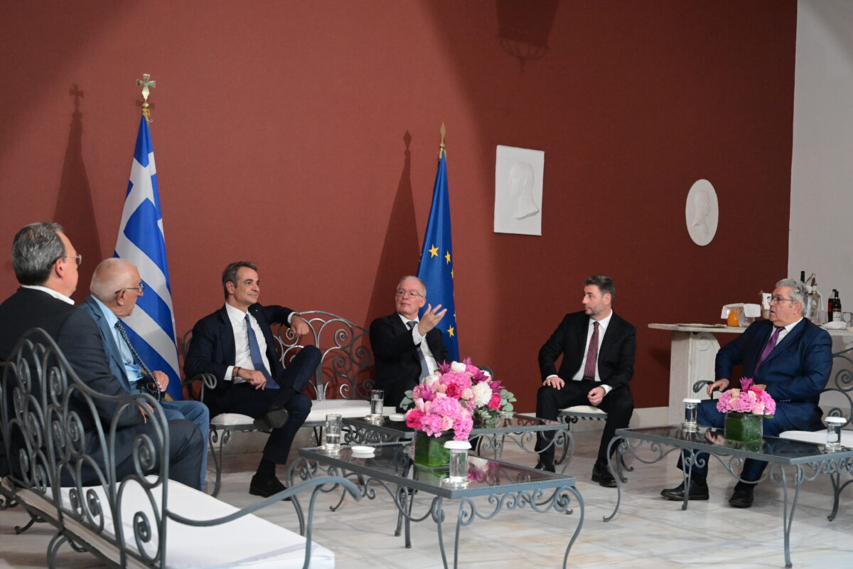 Μητσοτάκης, Τασούλας, Ανδρουλάκης και Κουτσούμπας στο Προεδρικό Μέγαρο