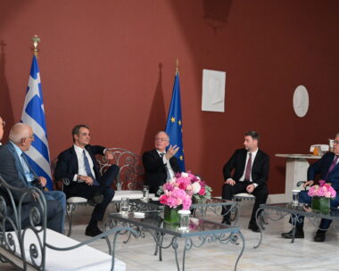 Μητσοτάκης, Τασούλας, Ανδρουλάκης και Κουτσούμπας στο Προεδρικό Μέγαρο