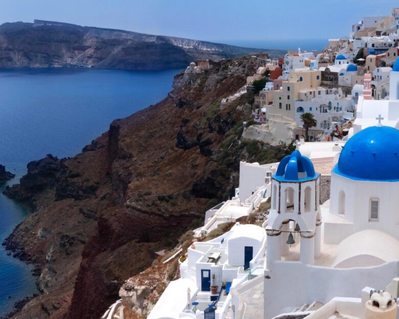Σαντορίνη, η «Θήρα» του Παραδείσου: Τα hotspots και όλα όσα πρέπει να ξέρετε για το πιο μαγευτικό νησί του κόσμου