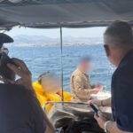 Οι χειριστές του ελικοπτέρου που προσθαλασσώθηκε στην Ελευσίνα