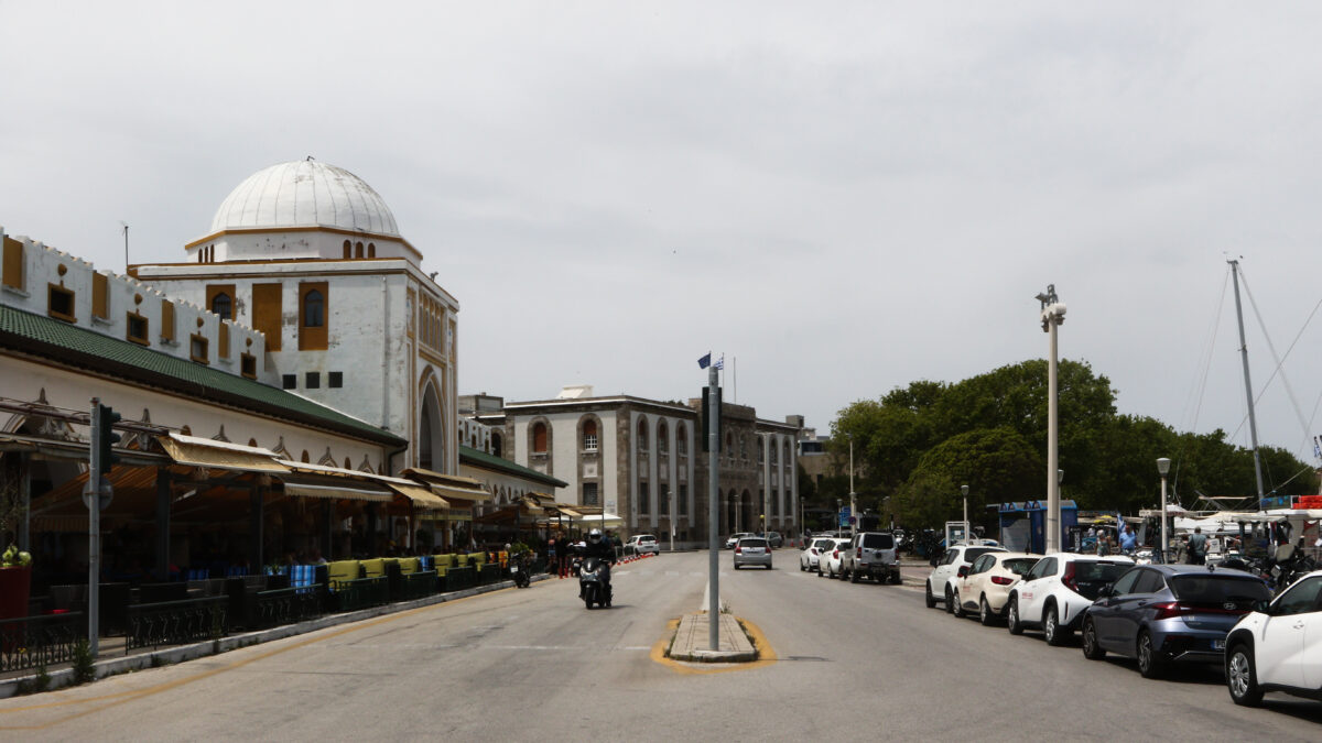 Το νησι της Ρόδου στην περιοχη Μανδρακι