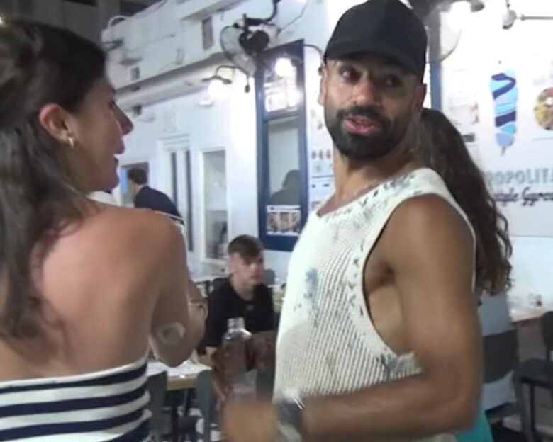 Ο Μοχάμεντ Σαλάχ απέφυγε να βγάλει φωτογραφίες με θαυμάστριες του στη Μύκονο
