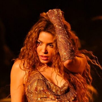 Η Σακίρα σε εμφάνισή της στα Grammy