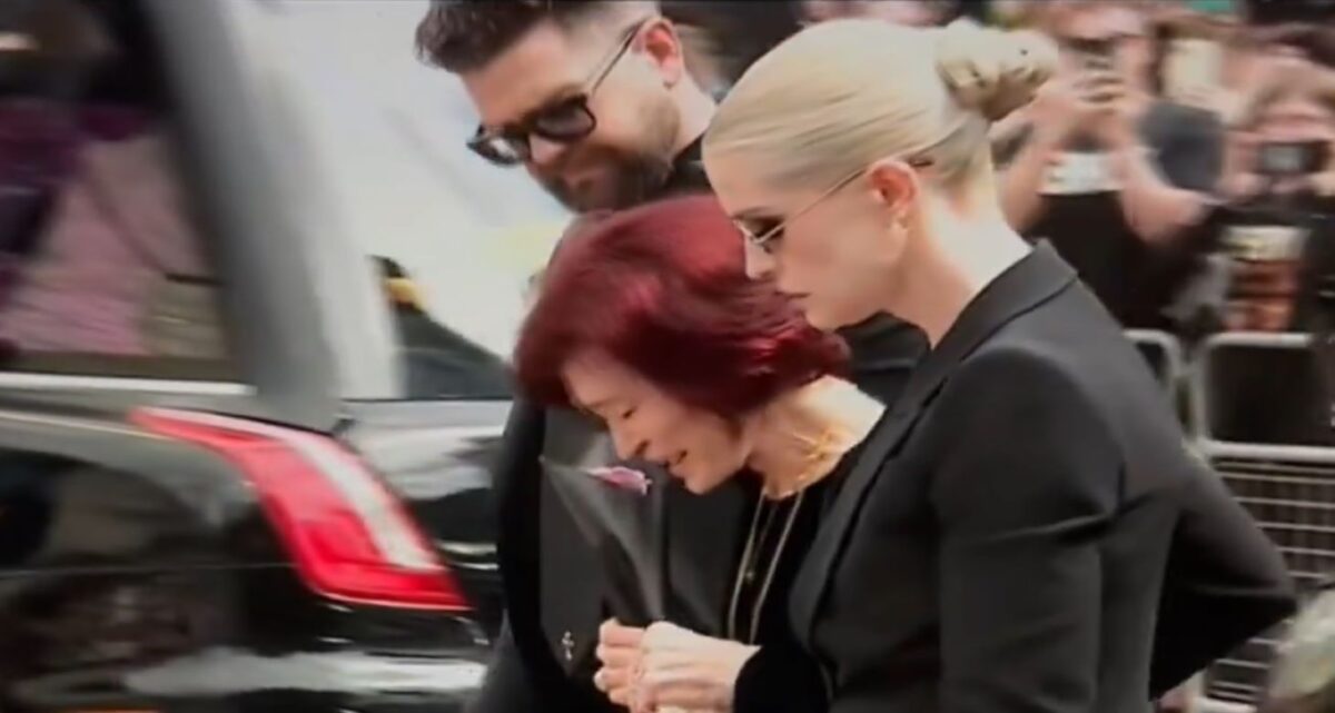 H Sharon Osbourne κατέρρευσε στην κηδεία του Ozzy – Σκιά του εαυτού της στο ύστατο χαίρε στον άνδρα της ζωής της