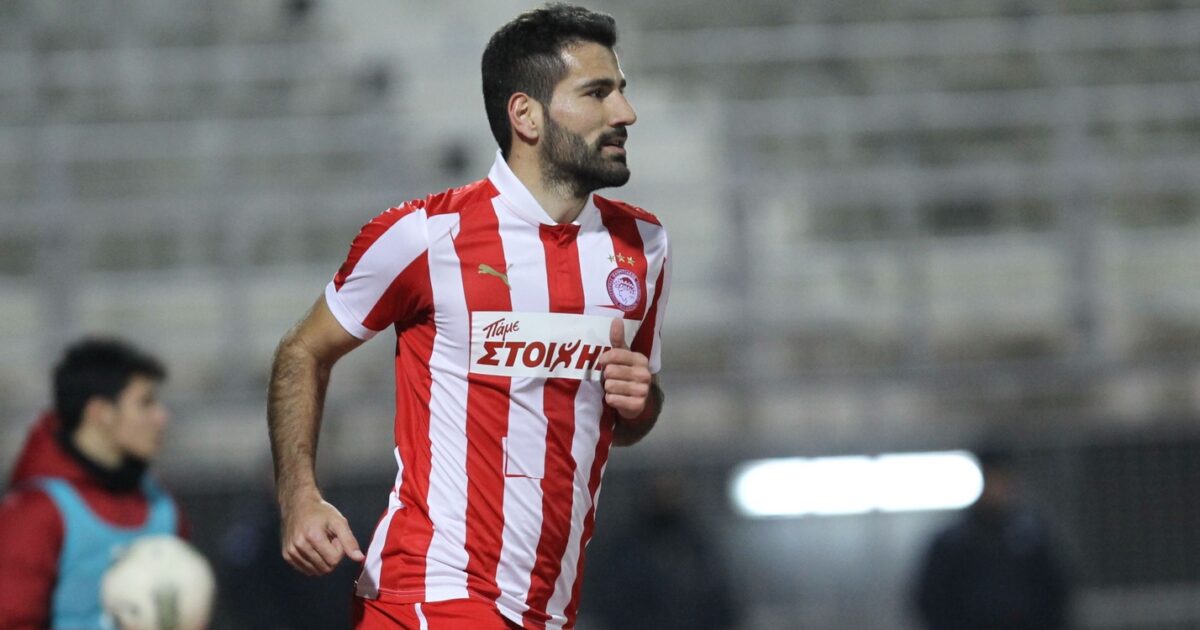 Dimitris Siovas returns to Olympiacos