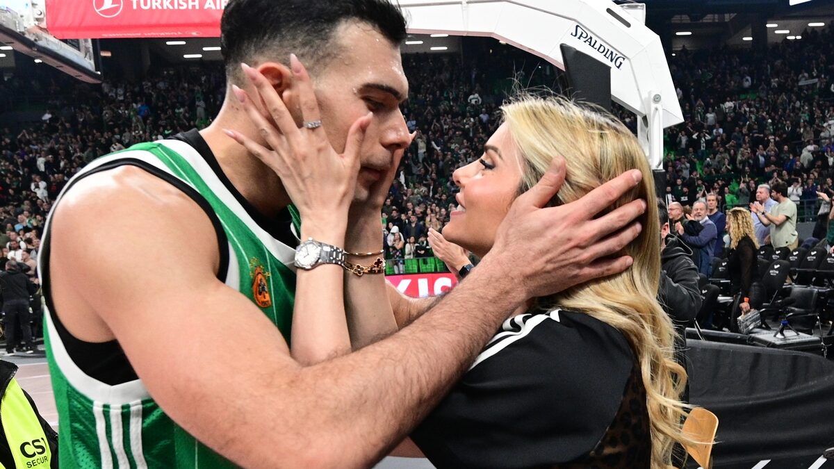 Ο Κώστας Σλούκας και η Μαρία Δαρσίνου