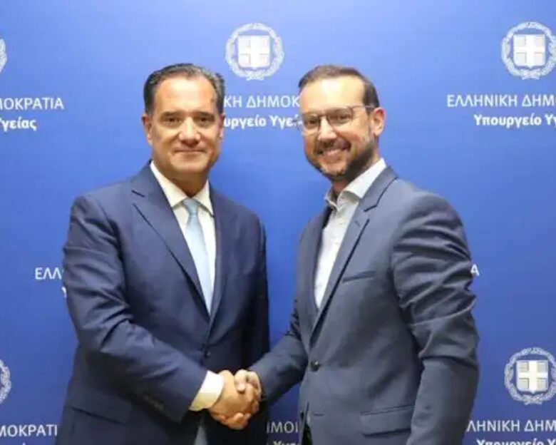 Παραιτήθηκε ο πρόεδρος του ΕΟΦ Ευάγγελος Μανωλόπουλος – Τον αντικαθιστά ο Σπύρος Σαπουνάς