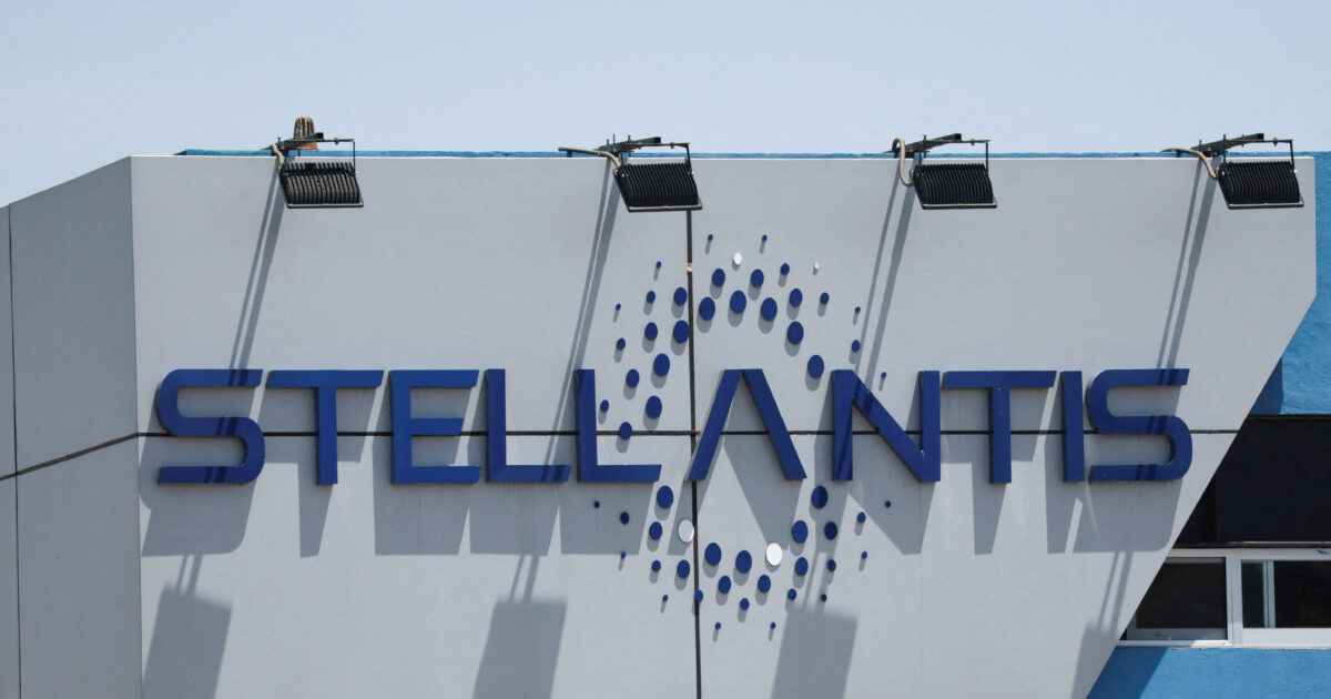 Stelantis records $ 2.7 billion losses