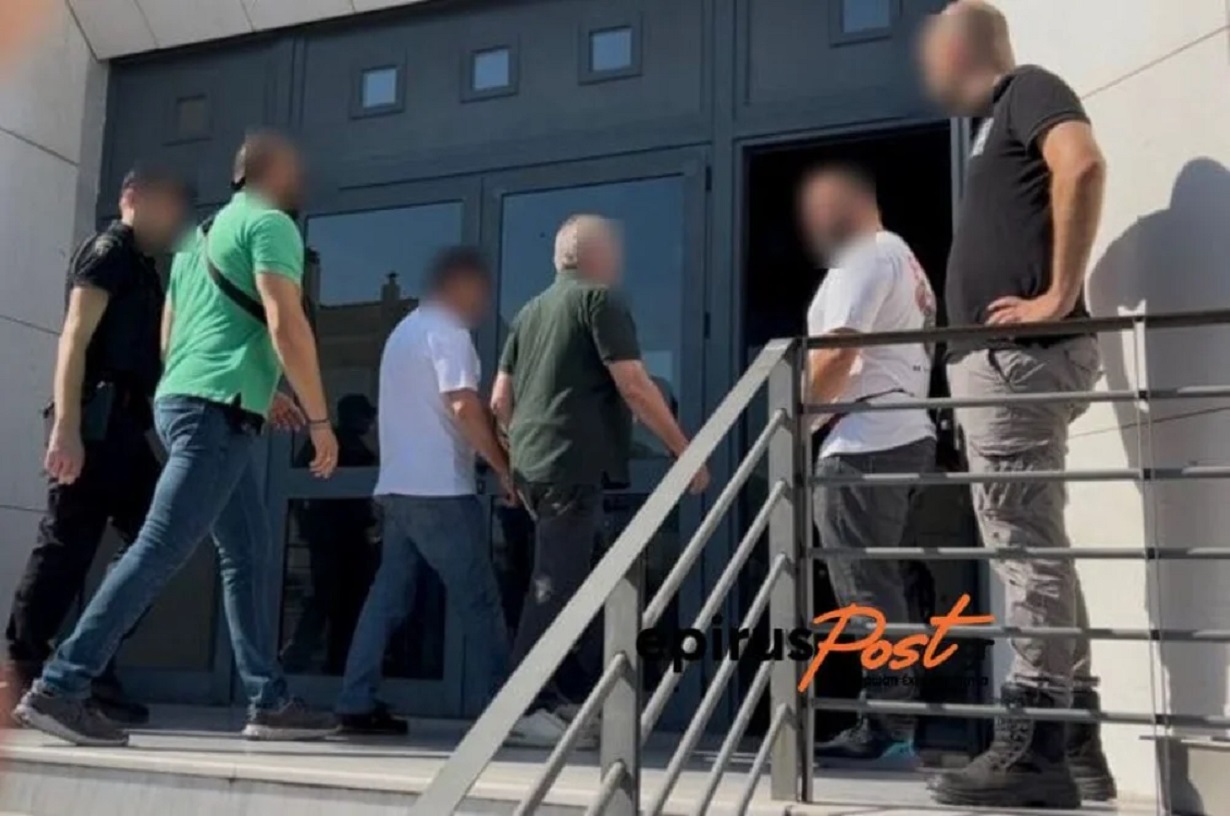 Τελωνειακοί