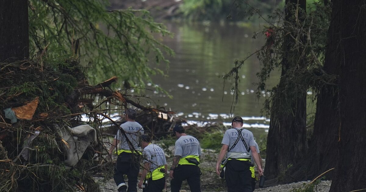 Floods in Texas: 27 the dead arrived, at least 27 girls from camp are missing