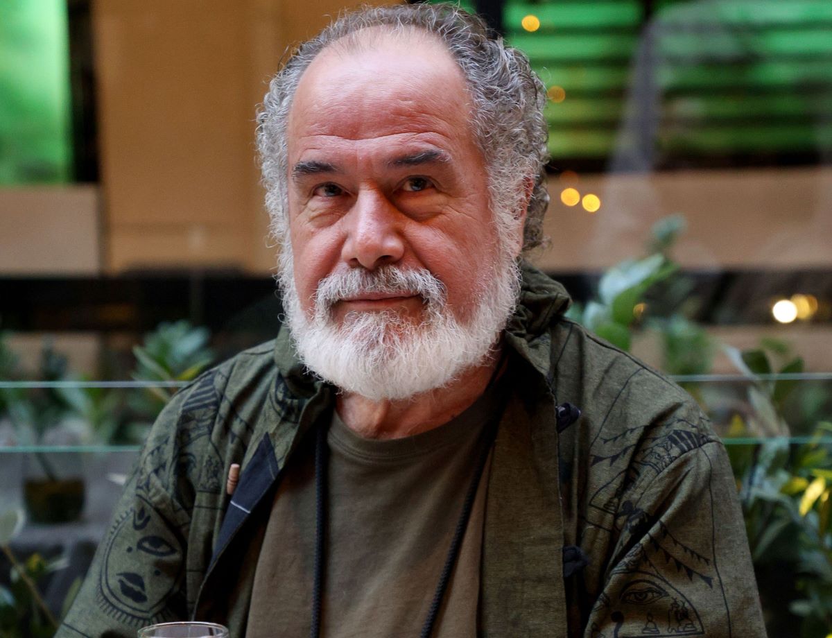 Ο Θοδωρής Κατσαφάδος