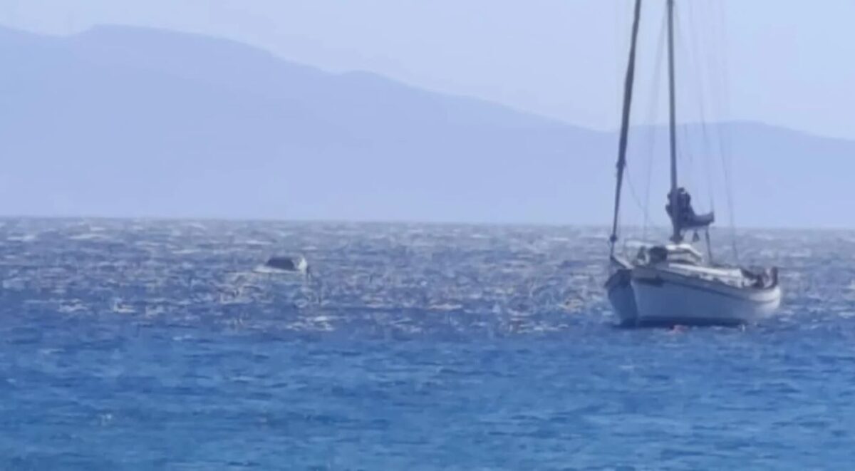 Το όχημα που έπεσε στη θάλασσα
