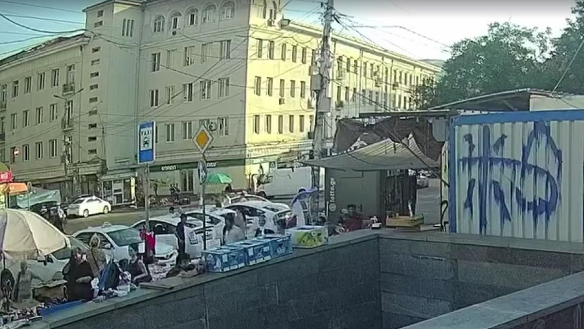 Σοκ από την κατάρρευση κτιρίου στη Γεωργία