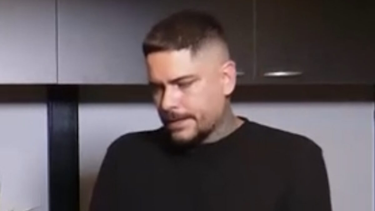 Τίμος Ζαχαράτος
