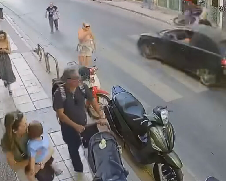 Ηράκλειο: Βίντεο ντοκουμέντο από την παράσυρση διανομέα από ανήλικο οδηγό ο οποίος και τον εγκατέλειψε