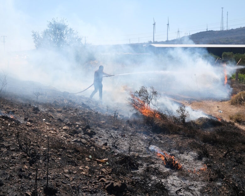 Μαίνονται οι φωτιές στην Τουρκία: Δύο νεκροί – Μία οργάνωση ανέλαβε την ευθύνη για «δεκάδες εμπρησμούς»