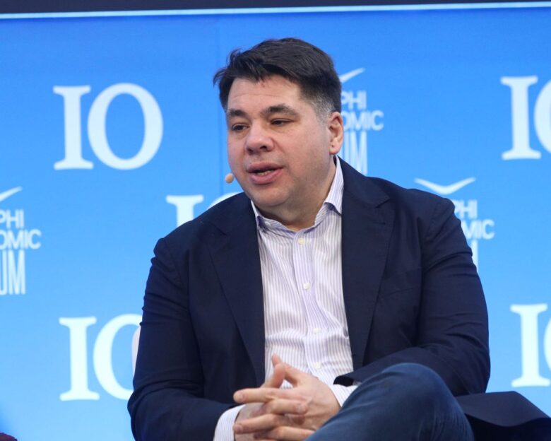 Τζορτζ Τσούνης: «Η Γκιλφόϊλ θα είναι η καλύτερη πρέσβης που πέρασε ποτέ από την Ελλάδα»