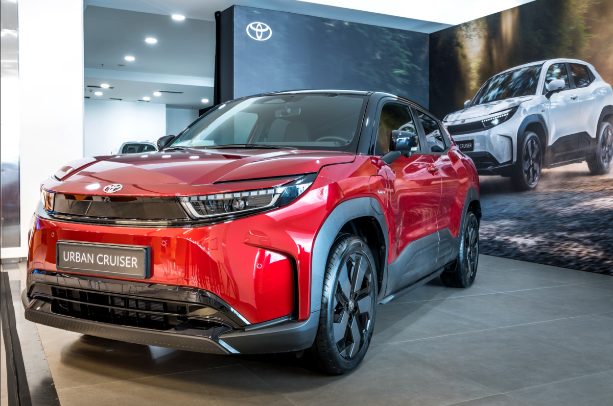 TOYOTA URBAN CRUISER