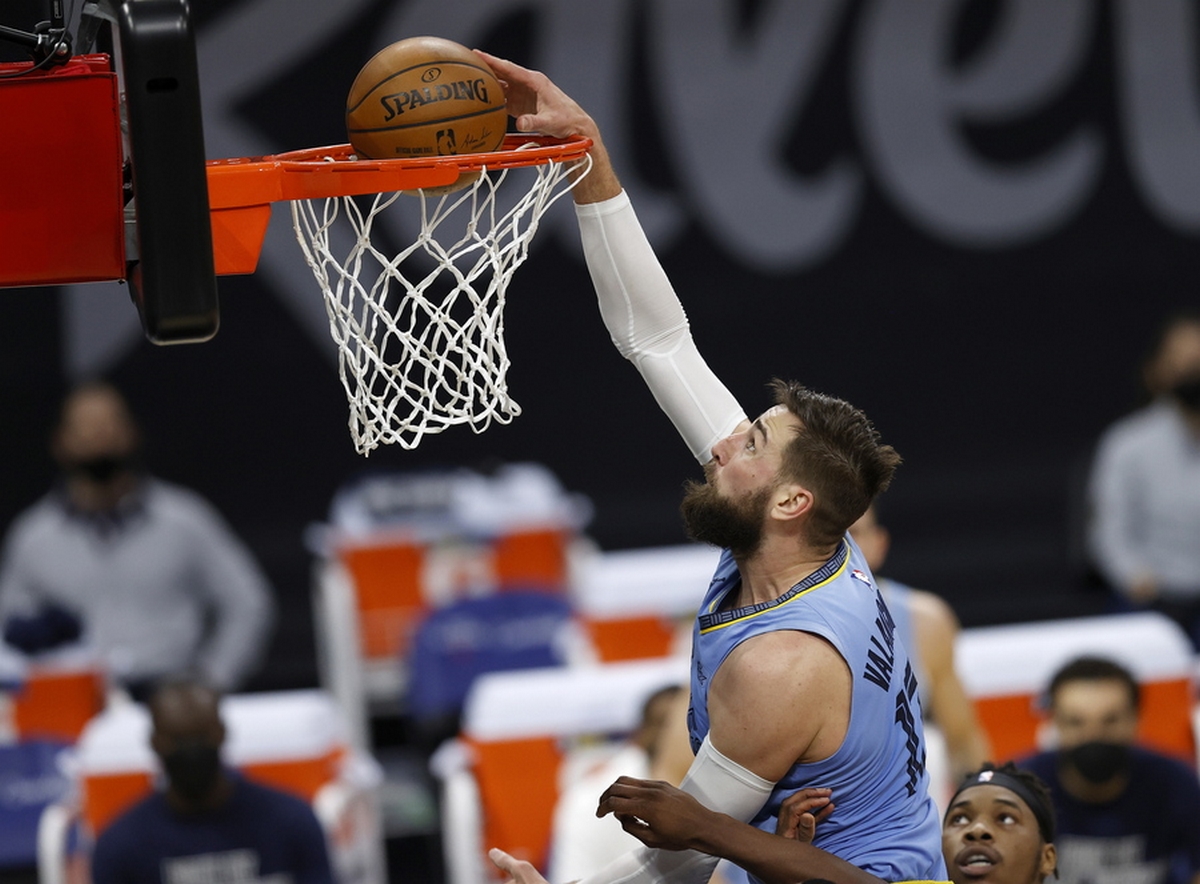 Ο Γιόνας Βαλαντσιούνας σε αγώνα του NBA