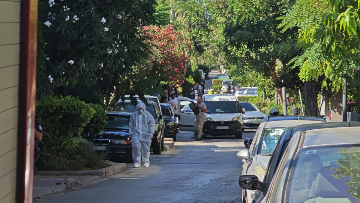 Βρέθηκε εκρηκτικός μηχανισμός στο σπίτι του Γιάννη Πρετεντέρη στο Νέο Ψυχικό