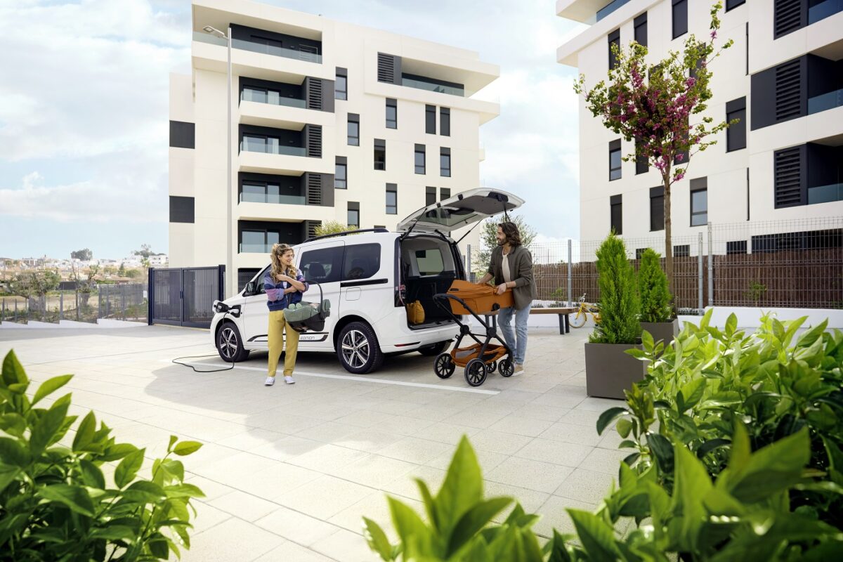 vw-caddy-life-ehybrid