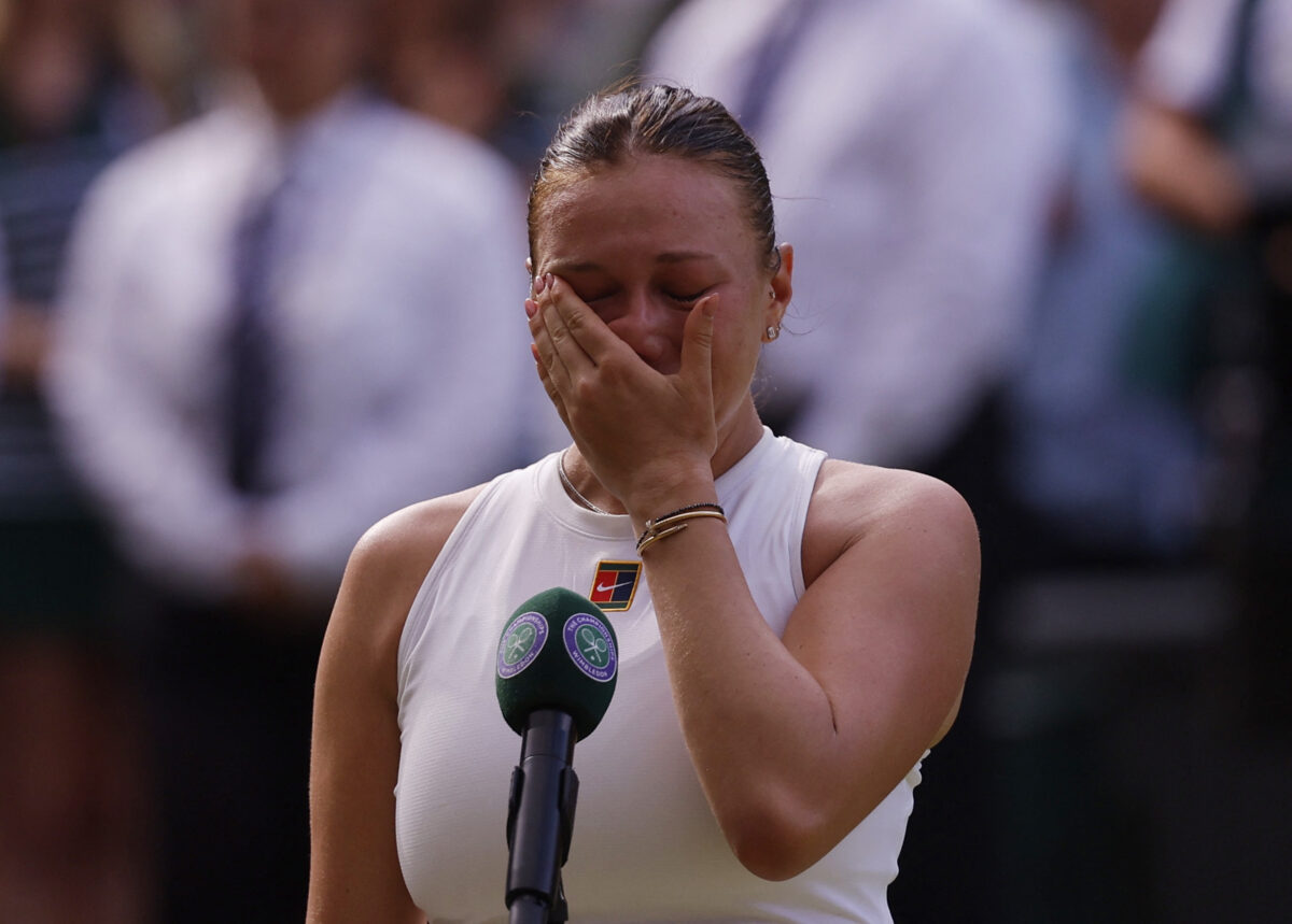 Η Ανισίμοβα μετά τον τελικό του Wimbledon